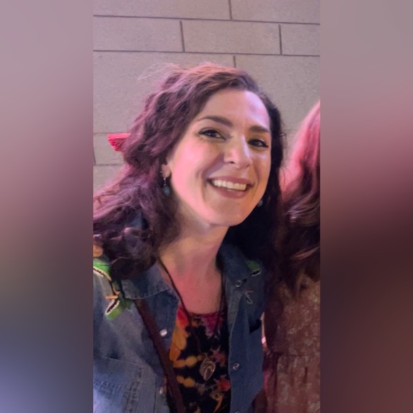 Meet your Posher, Natalie Rose - Picture 2 of 2